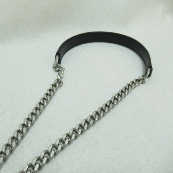 Saint Laurent Lulu Chain Shoulder Bag Leather Black - Picture 7 of 9